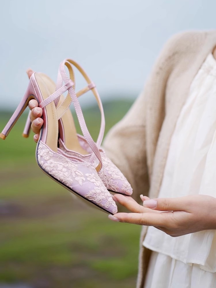รองเท้าส้นสูงกริชแบนฤดูใบไม้ผล - Wide Fit Heels บทวิจารณ์และราคา