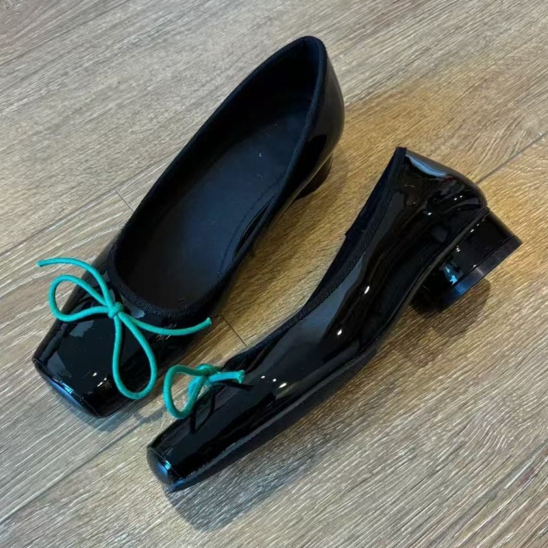 รองเท้าแฟชั่นหนังแก้วแบบแมรี่เ - Women Shoes Brand บทวิจารณ์และราคา
