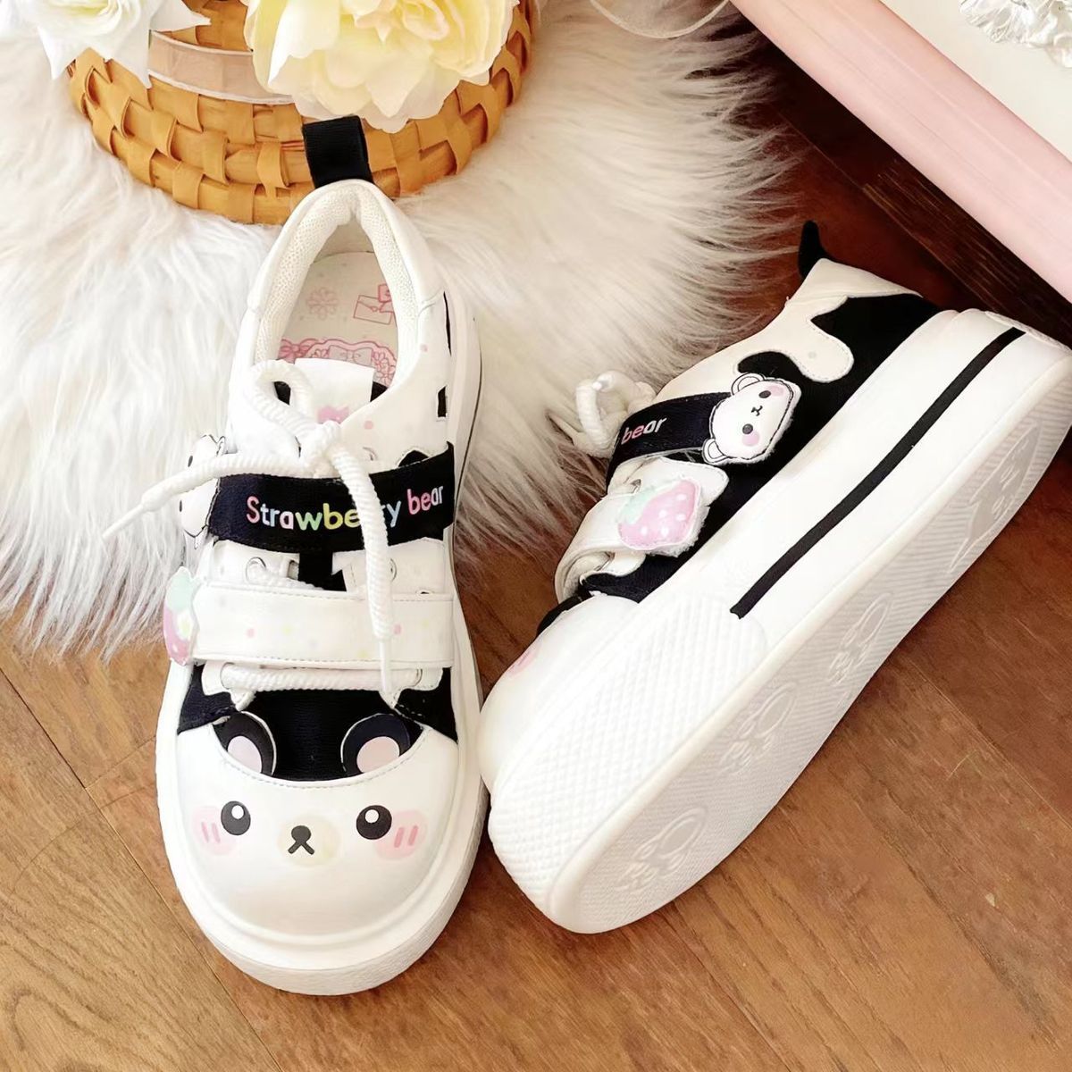 รองเท้าผ้าใบลายสตรอว์เบอร์รี่ห - Women'S Shoes Com บทวิจารณ์และราคา
