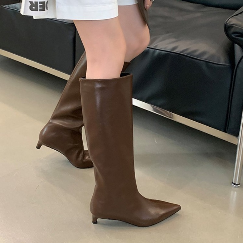 รองเท้าบูทแฟชั่นส้นเตี้ยสำหรับ - Wide Fit Heels บทวิจารณ์และราคา