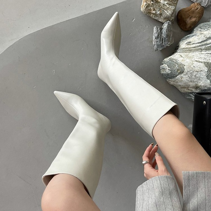 รองเท้าบูทแฟชั่นส้นเตี้ยสำหรับ - Wide Fit Heels บทวิจารณ์และราคา