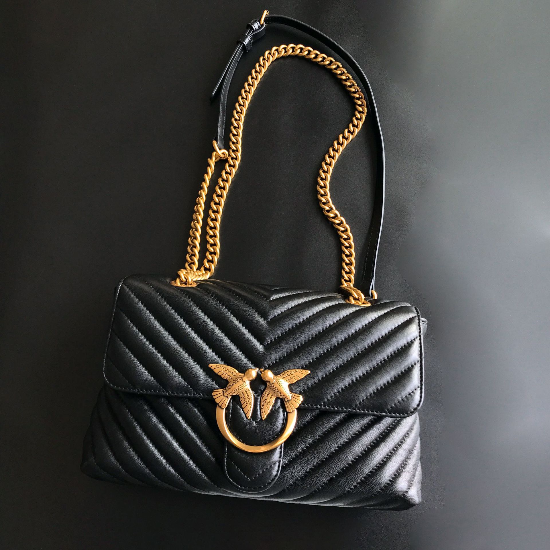 กระเป๋าสะพายข้างผู้หญิงลายวีสไ - Women'S Shoes Louis Vuitton บทวิจารณ์และราคา