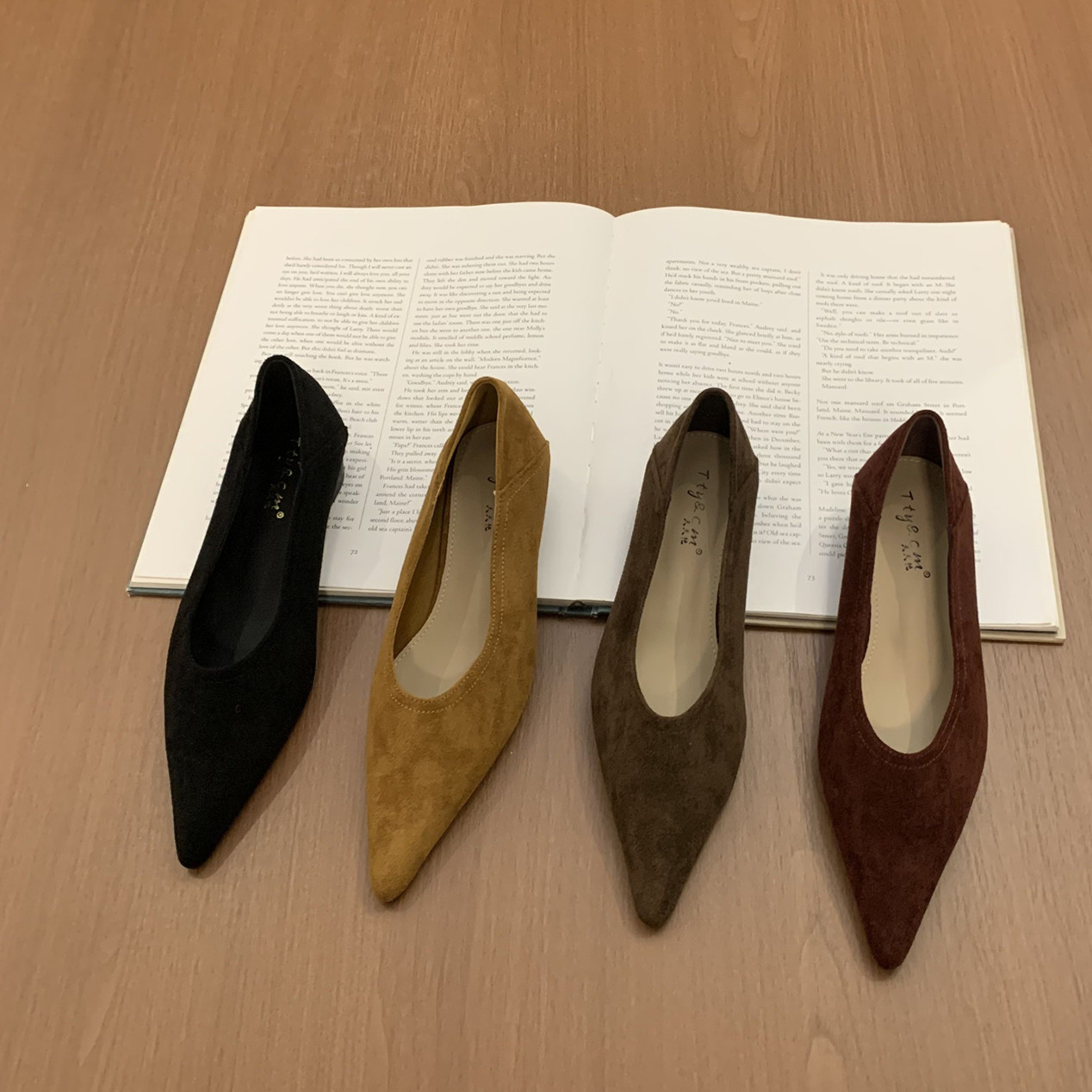 รองเท้าส้นเตี้ยผู้หญิง Bailamo - Women Shoes Brand บทวิจารณ์และราคา