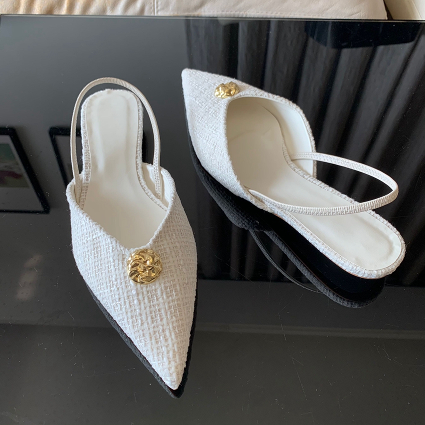 รองเท้าส้นเตี้ยแบบสวม รุ่นใหม่ - Women Shoes Casual บทวิจารณ์และราคา