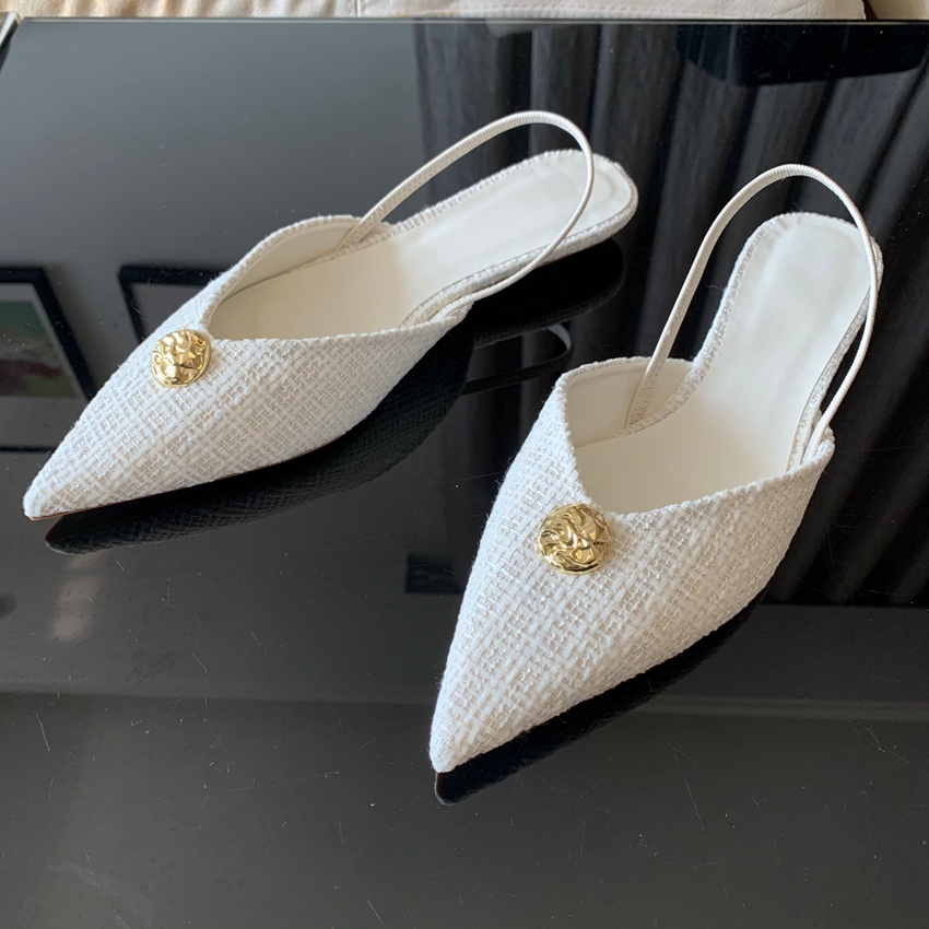 รองเท้าส้นเตี้ยแบบสวม รุ่นใหม่ - Women Shoes Casual บทวิจารณ์และราคา